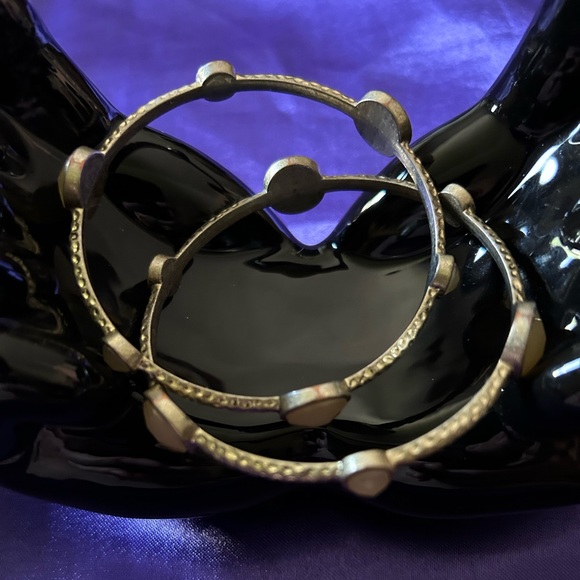 VTG Set of 2 Boho Brass and Cream Enamel Bangle Bracelets. Unbranded. - Picture 2 of 6